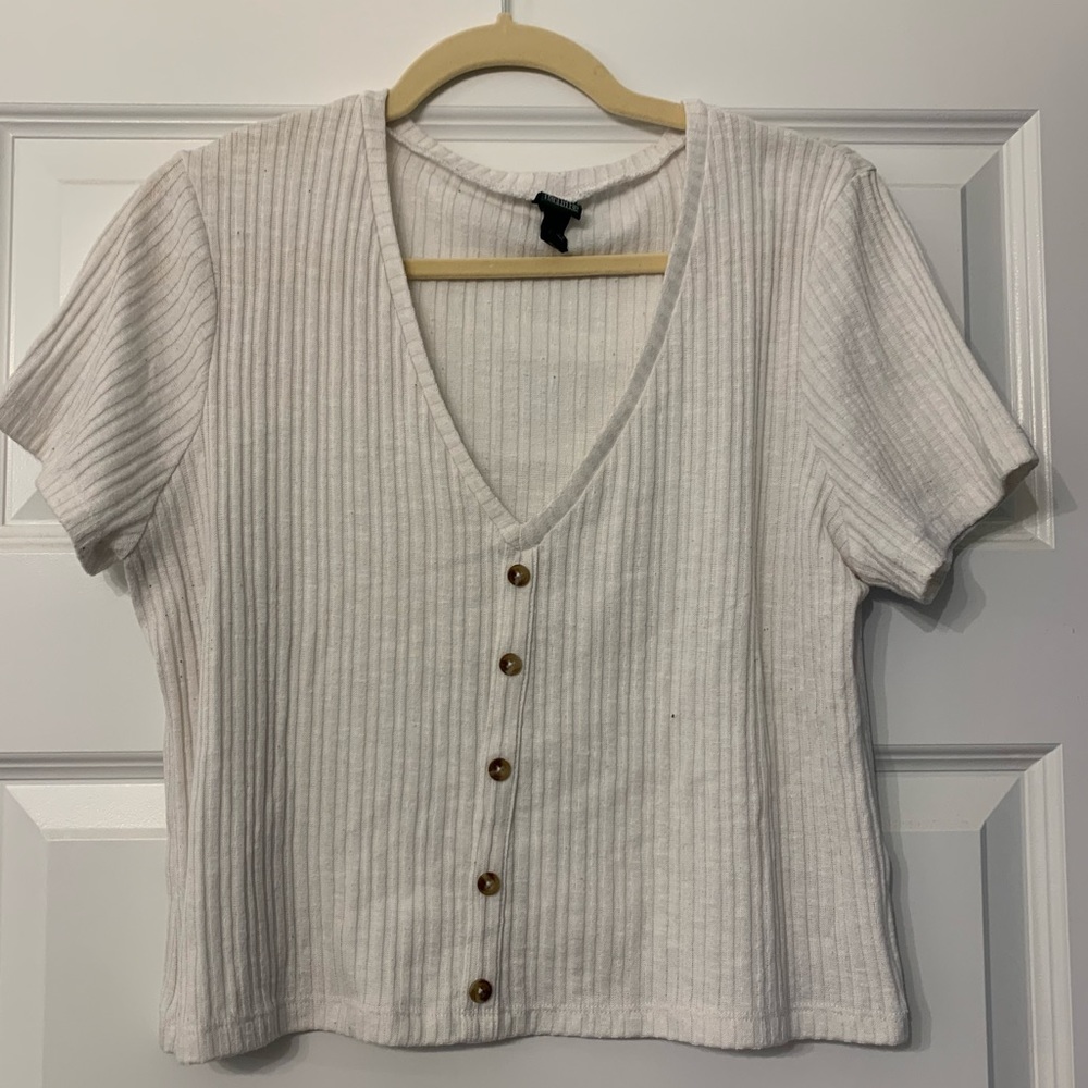 Wild Fable White Crop